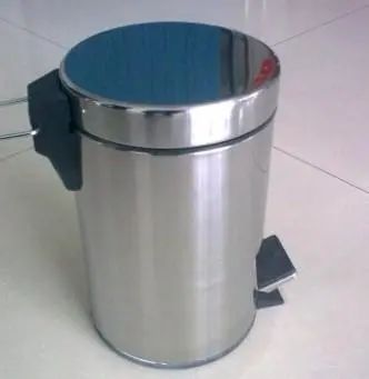 污物桶